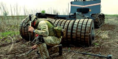 Розмінування України: справа лише професіоналів