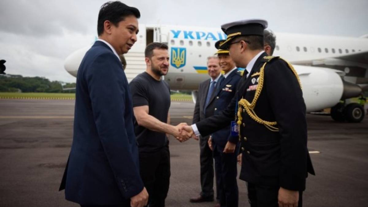 Президент Зеленський прибув до Сінгапура
