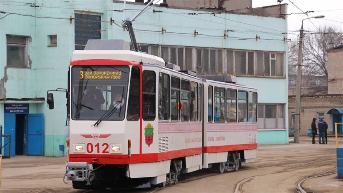 У Запоріжжі влада повернула платний проїзд в трамваях та тролейбусах