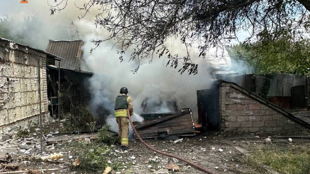 ДСНС Запорізької області: ліквідація наслідків ворожих обстрілів