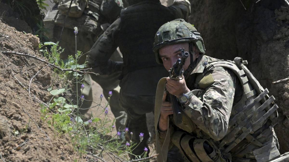 кремль змушує іноземних студентів воювати проти України, погрожуючи не продовжувати візи, – Bloomberg