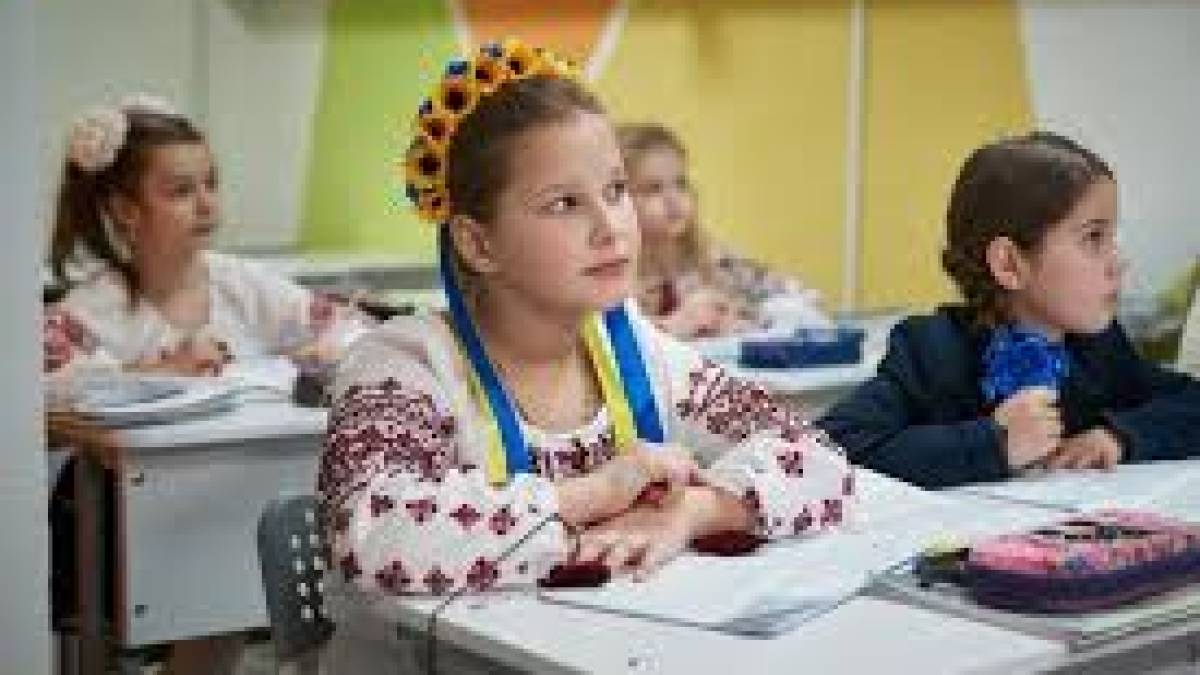 В Запорожской области 50 тысяч школьников с 1 сентября будут учиться офлайн