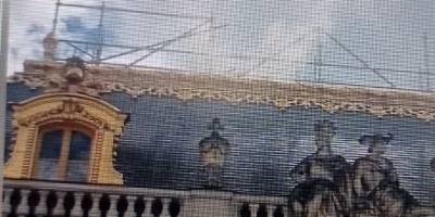 У Франції спалахнула покрівля  Версальського королівського палацу