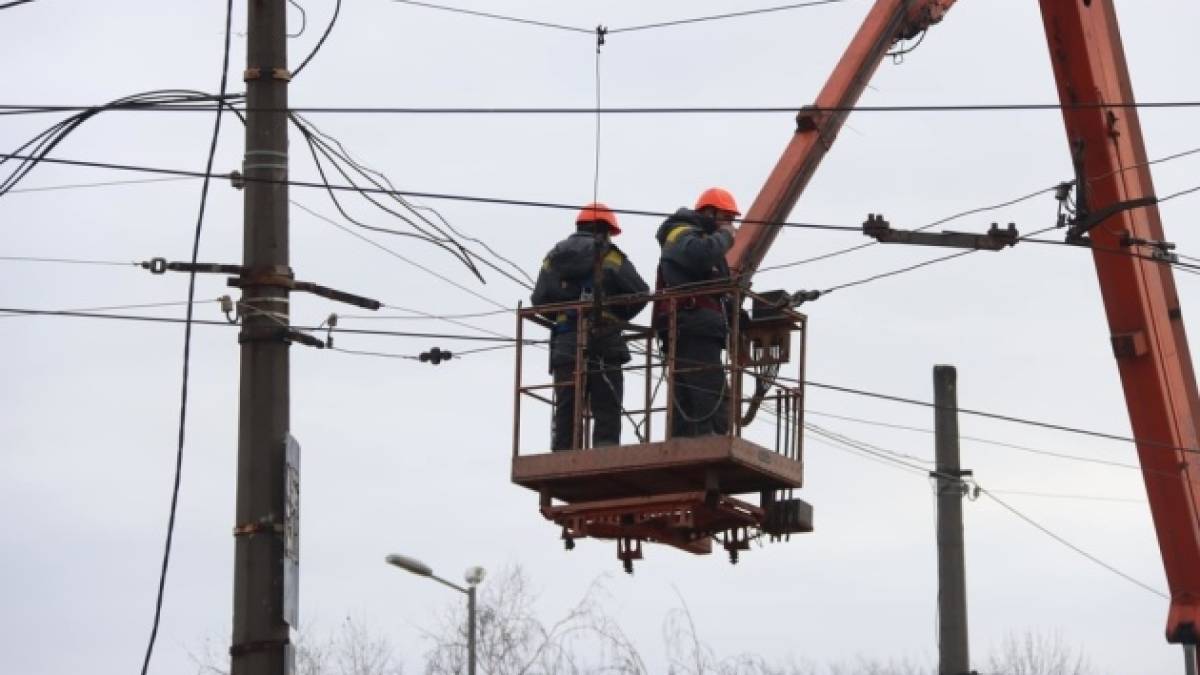 “Укренерго” знову змінило тривалість погодинних відключень у середу (оновлено)