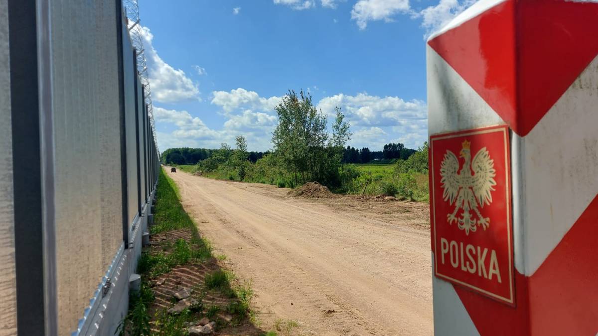 З 13-го червня Польща вводить буферну зону на кордоні з білоруссю