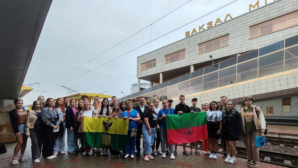 Молодь з Мелітополя вивезли до Білорусі, щоб навчати поводитися зі зброєю та стріляти