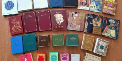 Бібліотека ЗНУ поповнилася зразками мініатюрної книги