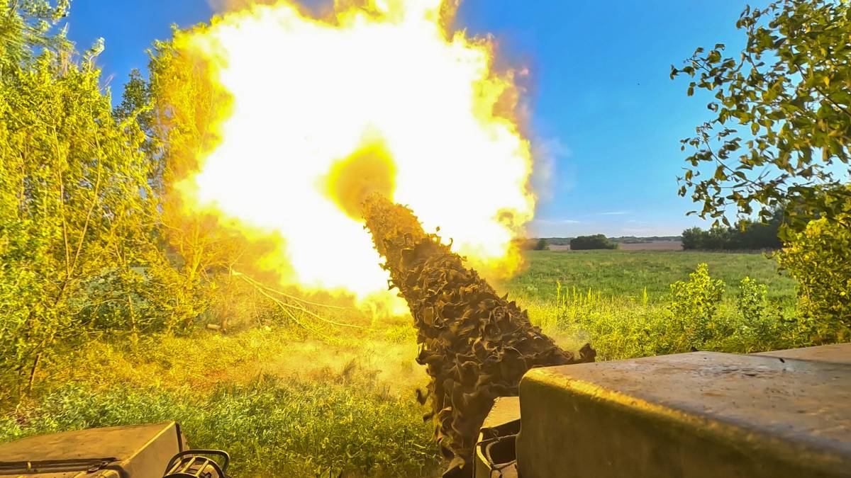 Генштаб ЗСУ — про орієнтовні втрати ворога на 15 червня: 525150 (+1090) осіб, 7956 (+20) танків, 11148 (+51) БпЛА