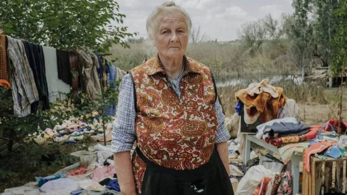 Фотографія українки біля підтопленого водами Каховського водосховища дому отримала премію