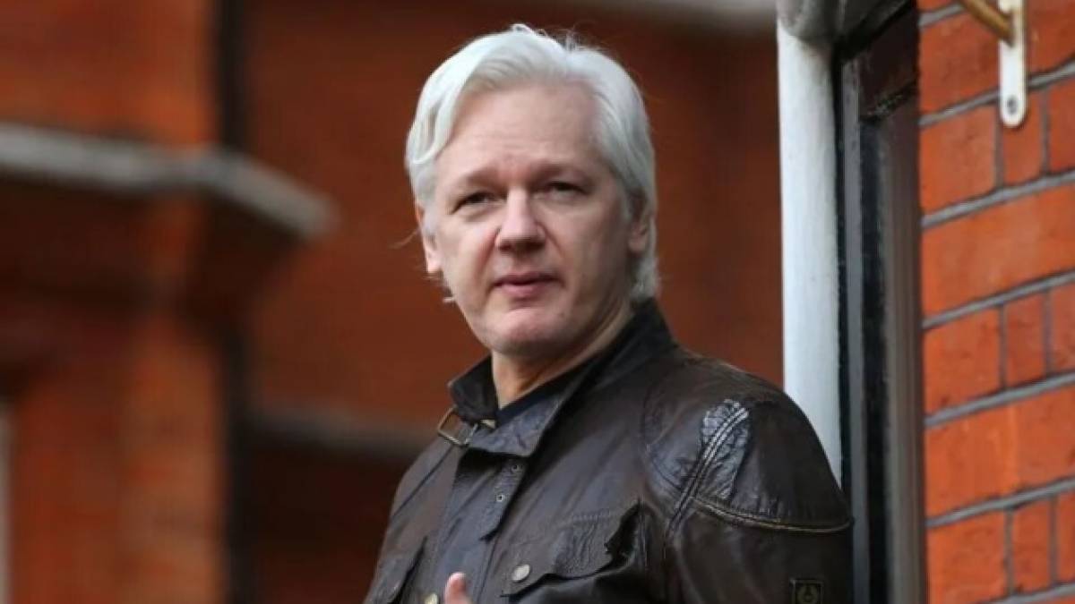 Засновник Wikileaks Ассанж вийшов із британської в’язниці