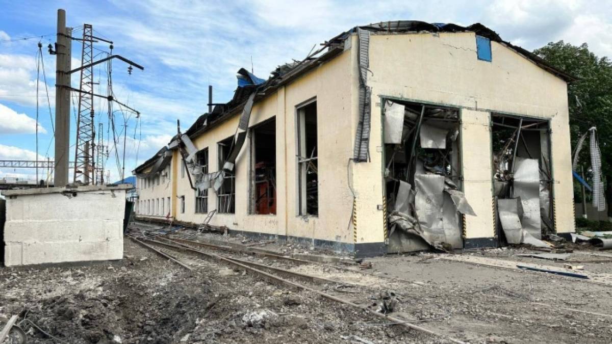 росія атакувала залізничну інфраструктуру Донеччини – “Укрзалізниця”