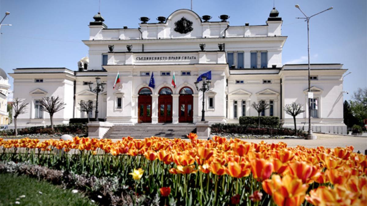 Парламент Болгарії не зміг сформувати уряд меншості