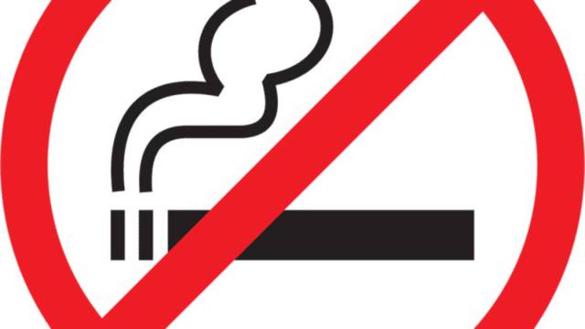 Де заборонено курити в Україні: як захистити себе від диму