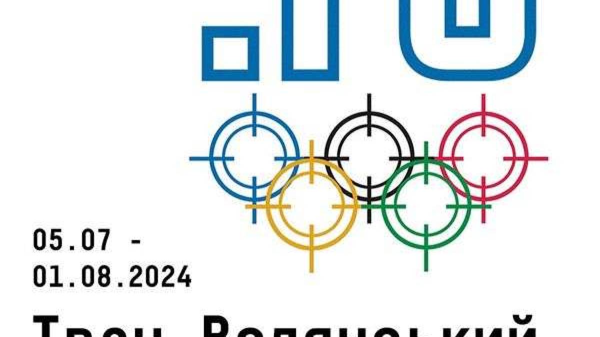 На бульварі Марії Примаченко – плакати запоріжця Ivan Volyanskyi 