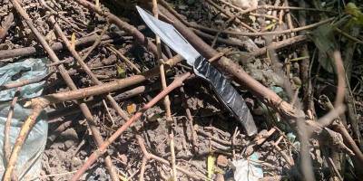 У Запоріжжі поліцейські по гарячих слідах розшукали чоловіка встромившого ніж у спину перехожому.