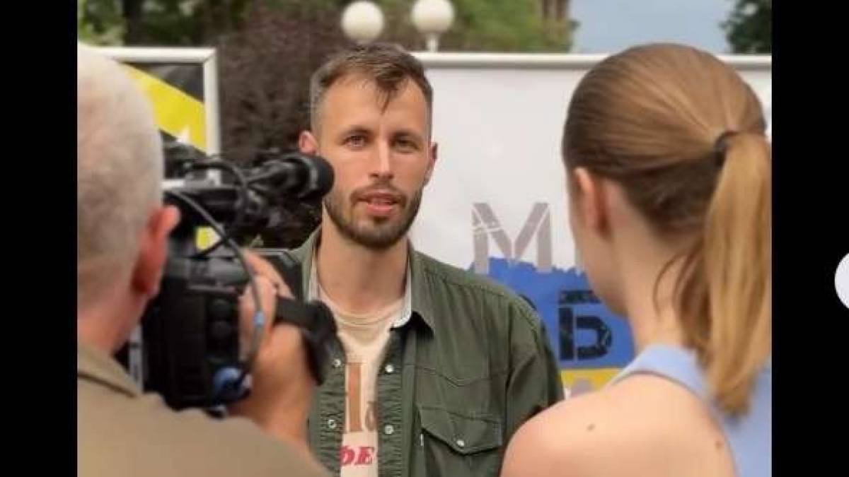 У Запоріжжі – нова виставка плакатів воєнного часу Івана Волянського