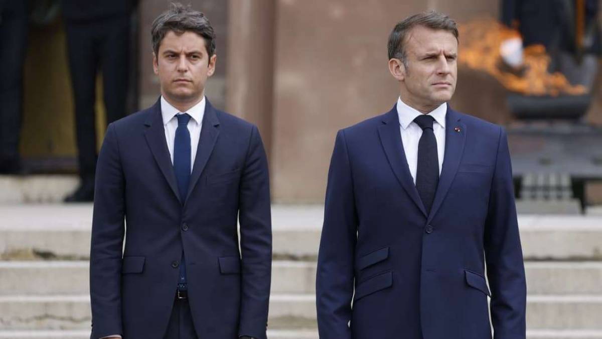 Президент Макрон не прийняв відставку прем’єра Атталя