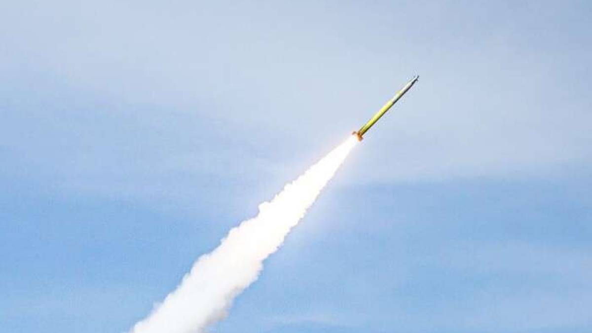 Масований обстріл: ППО знищила 30 із 38-ми ракет, випущених росіянами по Україні, — ПС ЗСУ