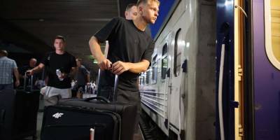 Олімпійська збірна України з футболу вирушила у Францію для підготовки до Ігор-2024