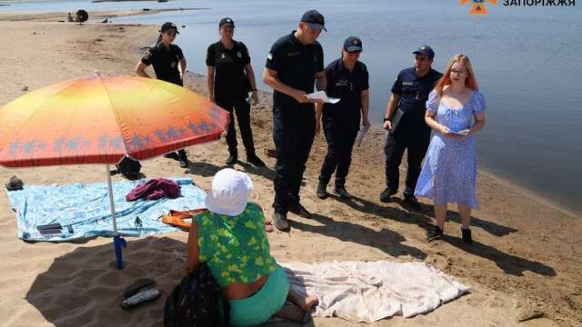 Запорізькі рятувальники продовжують застерігати від відвідування водних об’єктів
