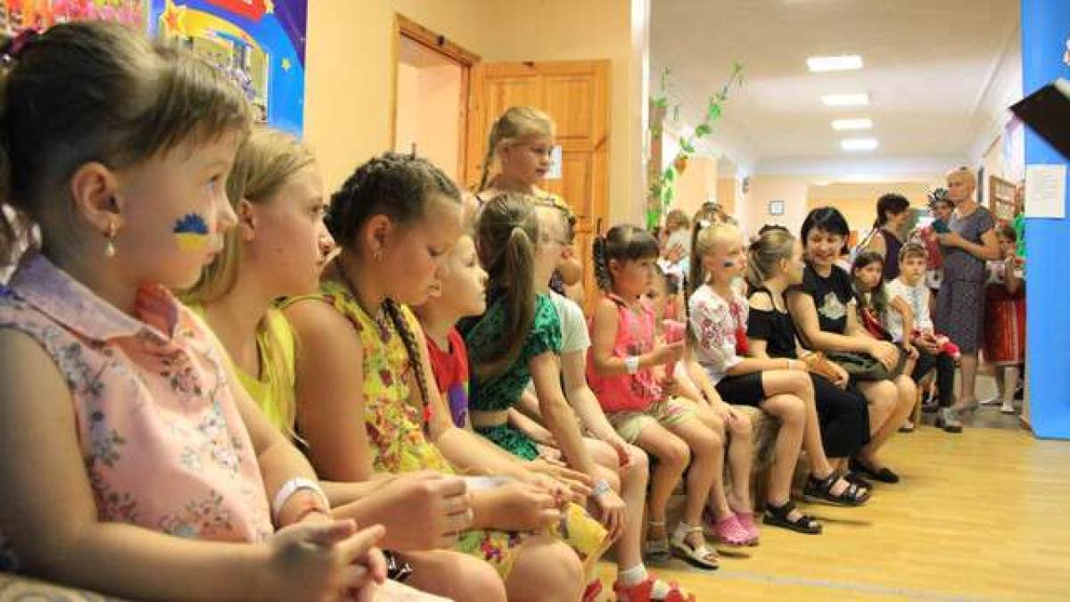 «Родина – як зірка єдина» у БДЮТ Заводського району провели яскраве свято для дітей