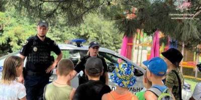 Поліція та рятувальники для дітей Запоріжжя провели захід “Безпечний двір”