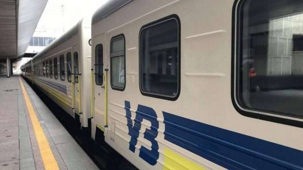 Ще в одному запорізькому потязі з 1 серпня з’являться жіночі купе