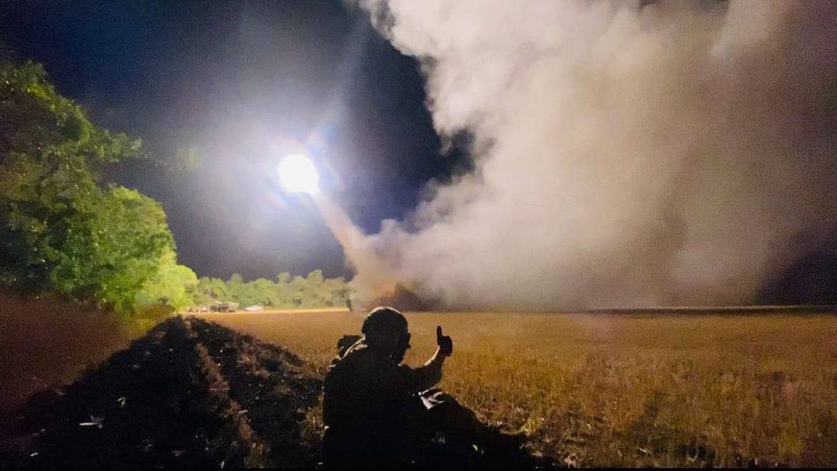 Генштаб ЗСУ — про орієнтовні втрати ворога на 13 липня: 557770 (+1120) осіб, 2556 (+13) спецтехніки, 15216 (+58) артсистем