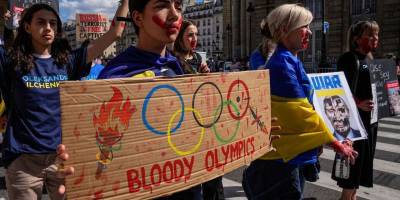 У Парижі вшанували памʼять українських спортсменів, яких вбили окупанти