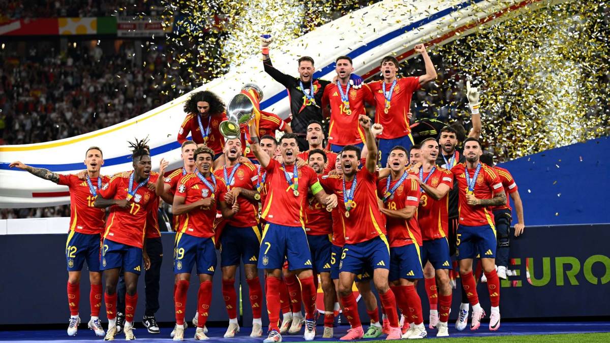 Сборная Испании – четырехкратный чемпион Европы по футболу