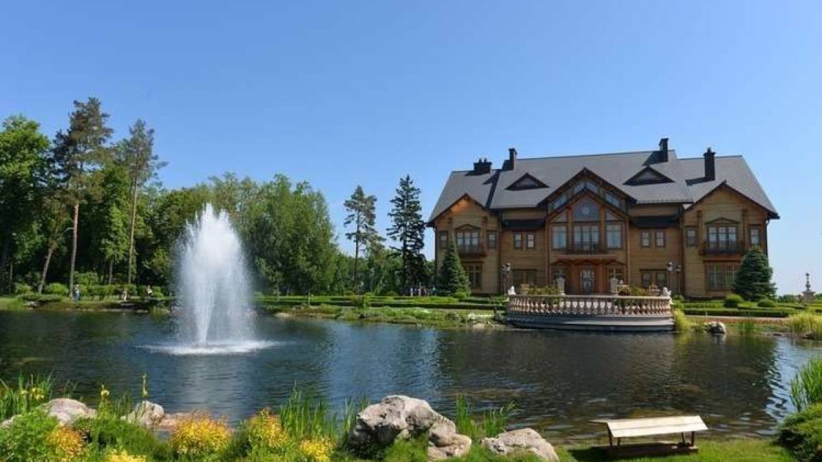 Арештоване майно з «Межигір’я» передали в управління державі