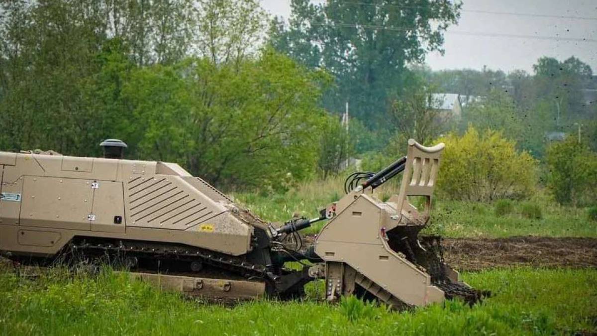 Україна отримала від США обладнання для гуманітарного розмінування