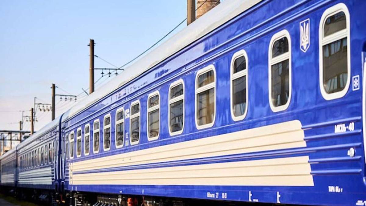 «УЗ» продовжує ліквідацію наслідків атаки рф по Харківщині: потяг до Краматорська затримається до опівночі