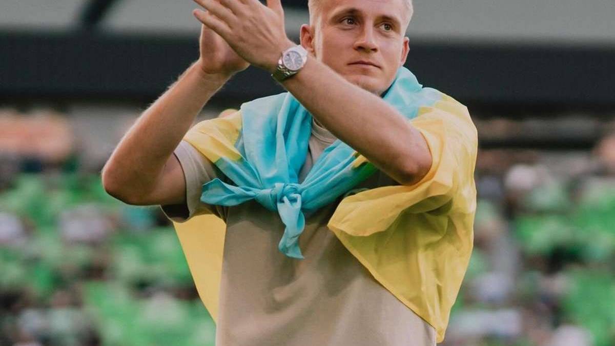 Із синьо-жовтим прапором: “Остін” презентував Сватка під час матчу МЛС