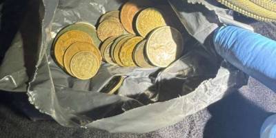 Прикордонники виявили у дитячих речах колекцію старовинних монет, підготовлених для вивезення