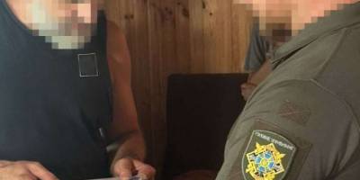 СБУ затримала екстележурналіста і його спільників, які закликали до збройного опору мобілізації