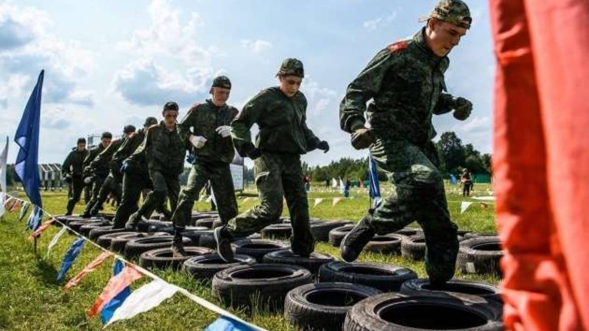 Викрито 12 псевдоорганізацій, які просувають пропаганду та мілітаризують молодь на окупованих територіях Запорізької області