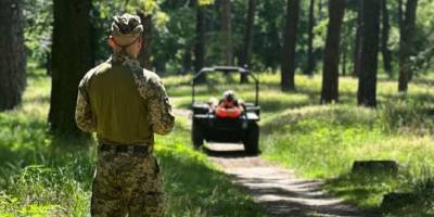 В Україні запустили у серійне виробництво робота, який може евакуювати одразу двох поранених