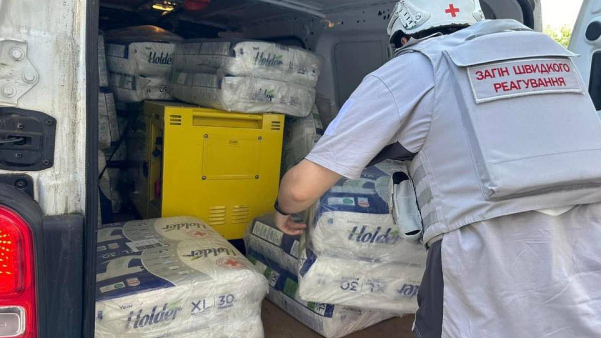 Мешканці Степногірська отримали гуманітарну допомогу від Українського Червоного Хреста