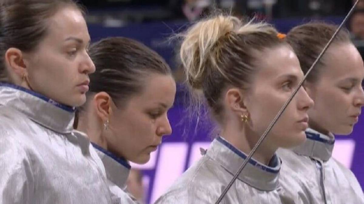 Збірна України з фехтування на шаблі вийшла у фінал Олімпіади-2024 у командному турнірі