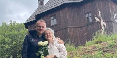 Мер Львова Садовий обвінчався у козацькій церкві