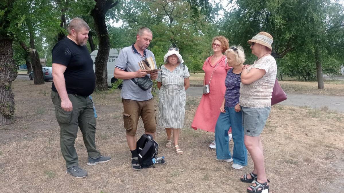 Прогулянка із краєзнавцем по дніпробудівським місцям: спогади й сьогодення