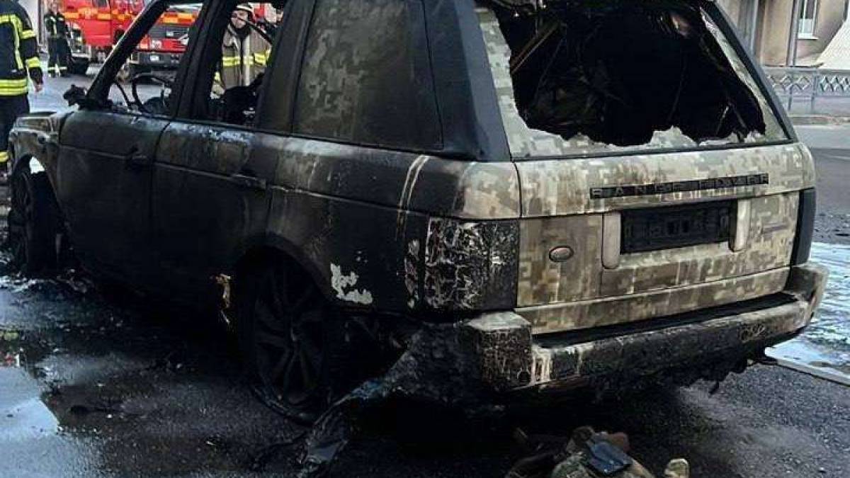 У Запоріжжі зареєстровано кілька випадків підпалів машин військових