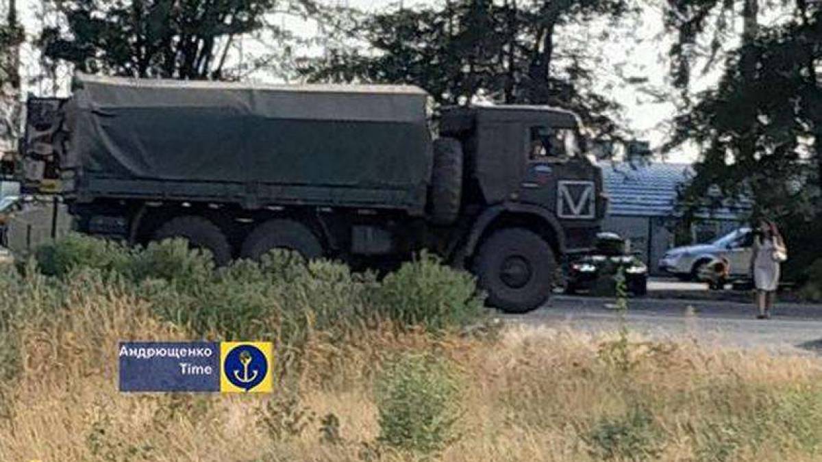 Через Маріуполь ворог перекидає резерви у Запорізьку область