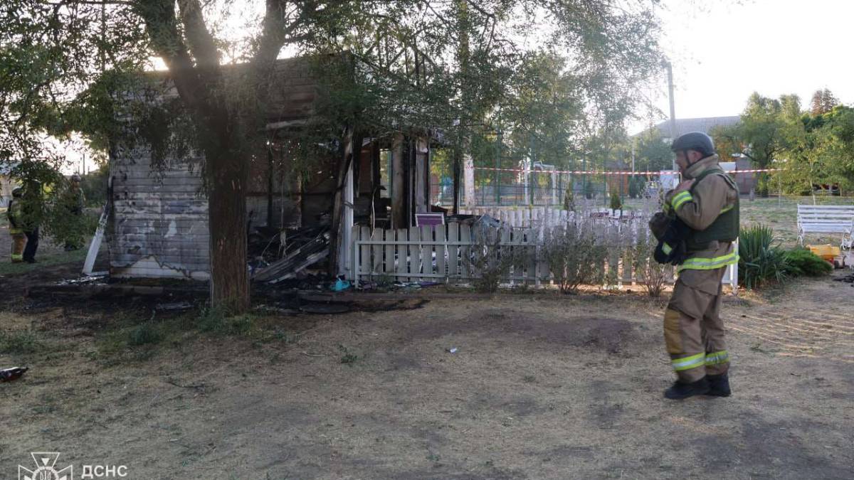 Внаслідок ворожого обстрілу загинув 14-річний хлопець ще шестеро підлітків та двоє дорослих травмовано