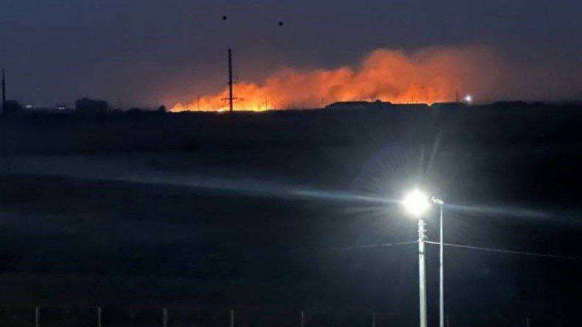 На військовому аеродромі “Мариновка” потужно детонує БК після нальоту БпЛА (відео)