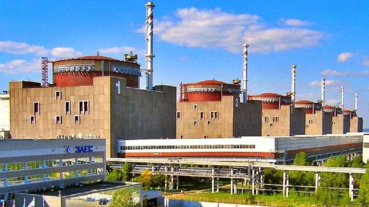 Енергетики відновили лінію живлення Запорізької АЕС