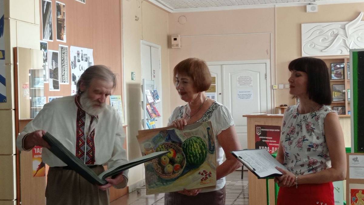 Виставка у ЗОУНБ: свято музики, живопису та на тлі монументального мистецтва