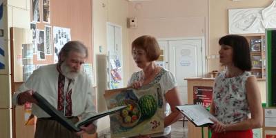 Виставка у ЗОУНБ: свято музики, живопису та на тлі монументального мистецтва