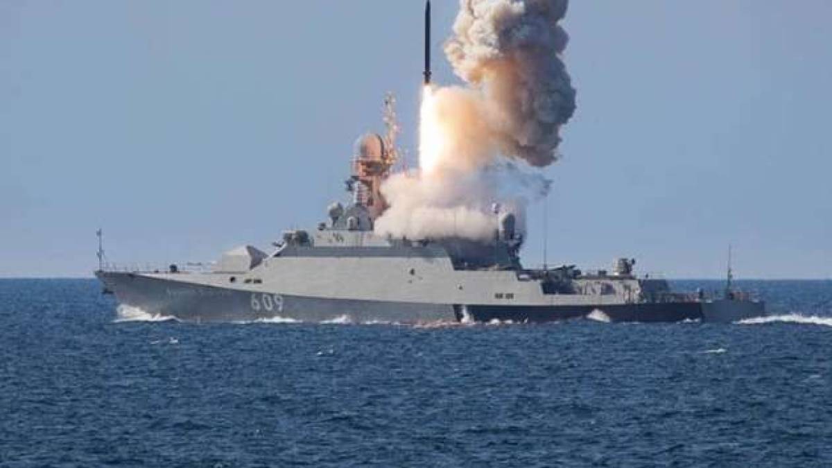 росія вивела у Чорне море чотири ракетоносії, загальний залп — до 28 «калібрів» (станом на 06.30)